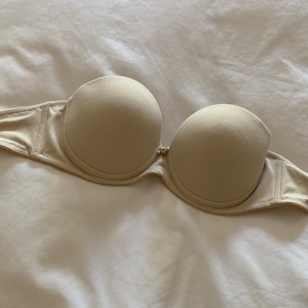 V.S. Strapless bra